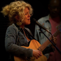 Update Circular Image of Jennifer Lee Jennifer Lee